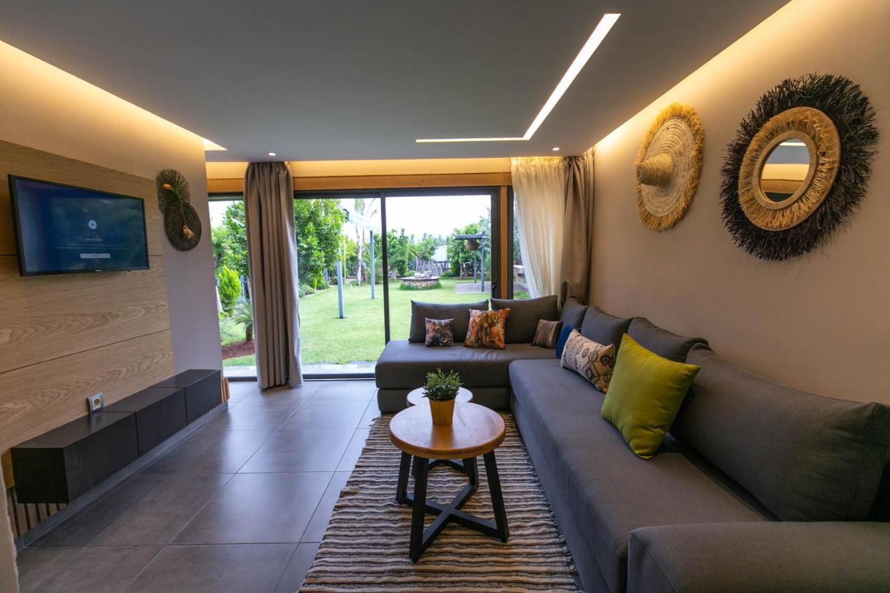 Riad Bella Montana Ain Cheggag Luaran gambar
