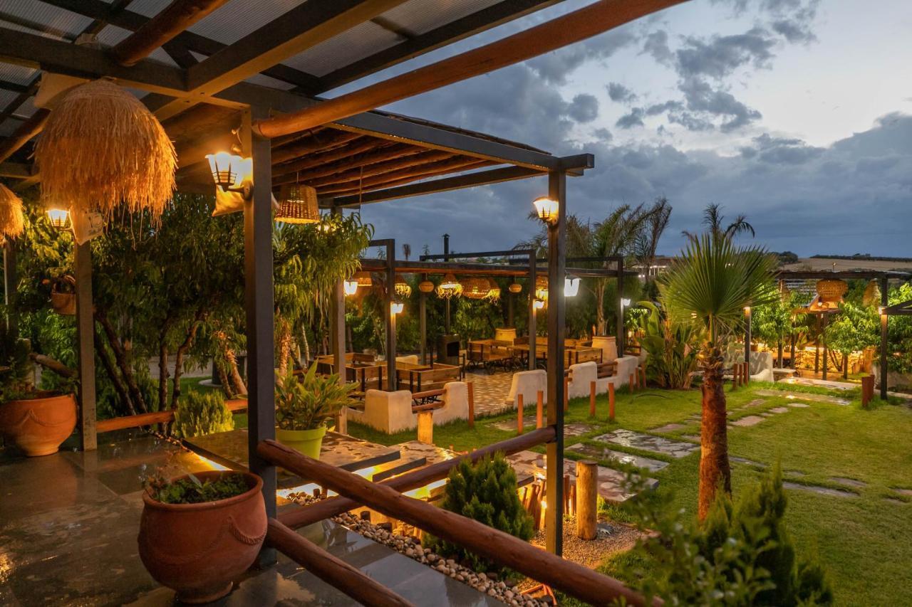 Riad Bella Montana Ain Cheggag Luaran gambar
