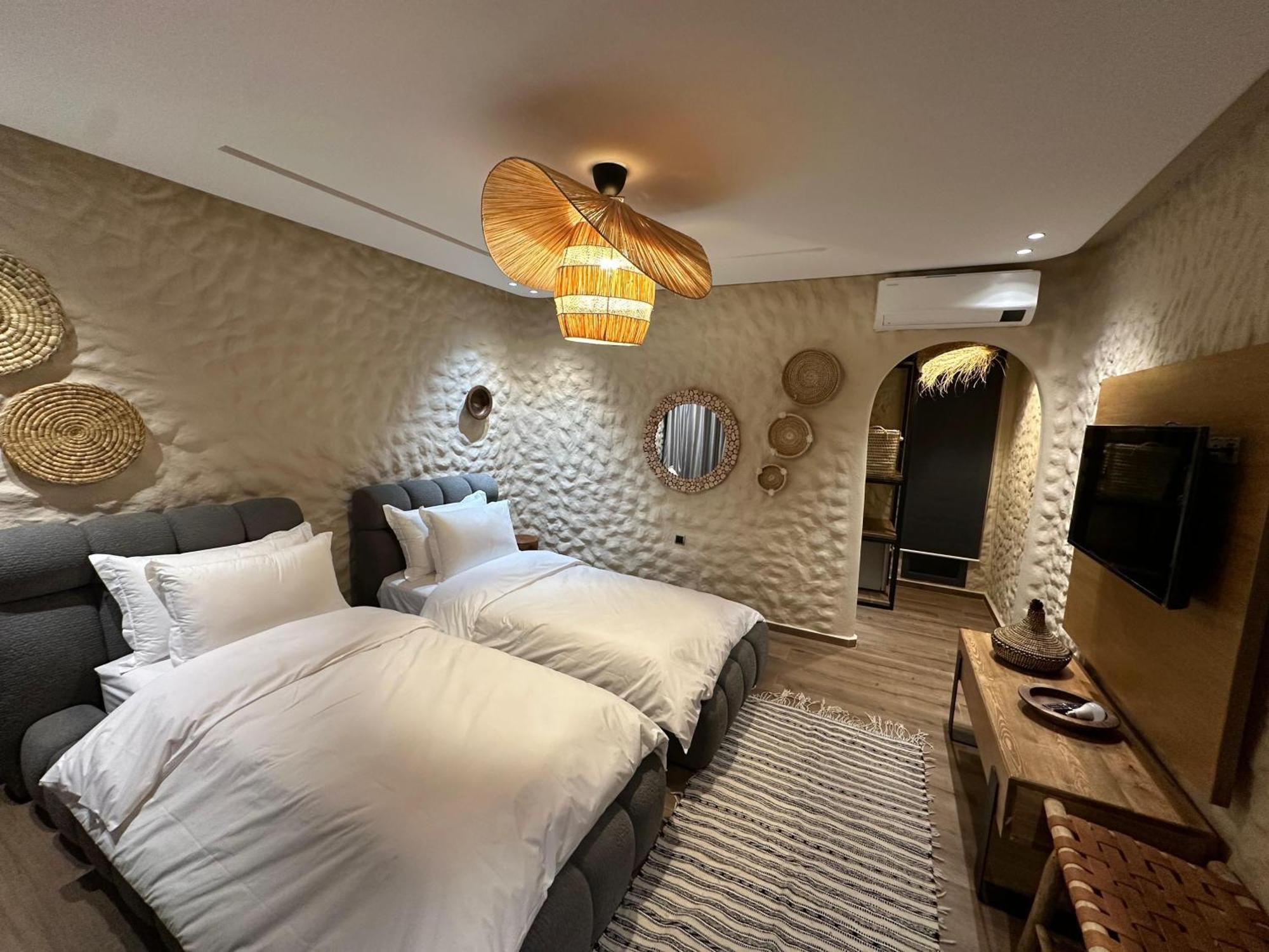 Riad Bella Montana Ain Cheggag Luaran gambar